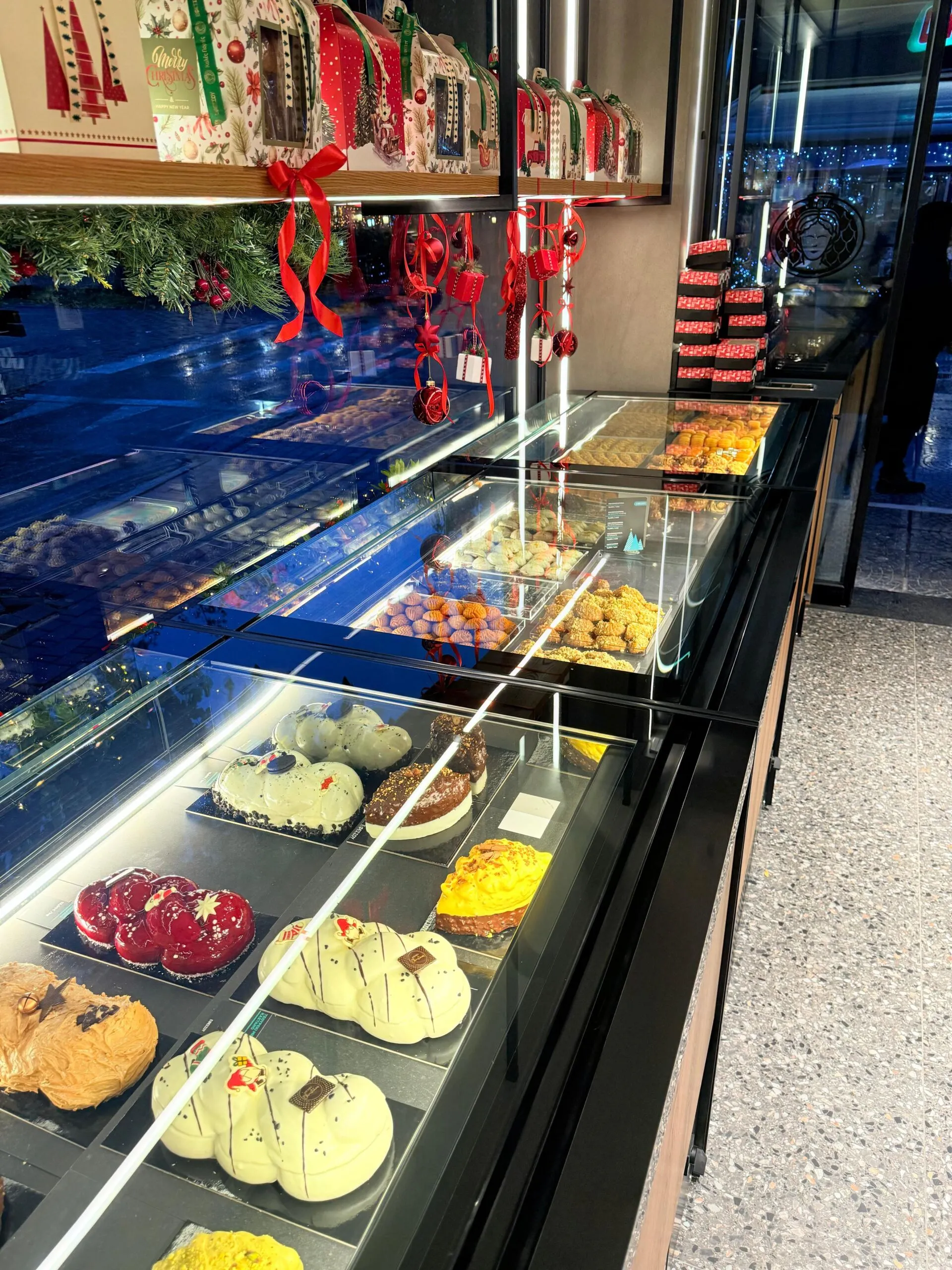 | GELATEC - Innovative Gelato Showcases