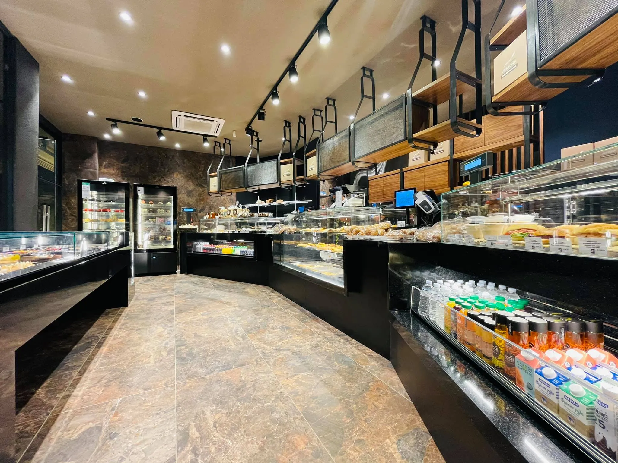 | GELATEC - Innovative Gelato Showcases