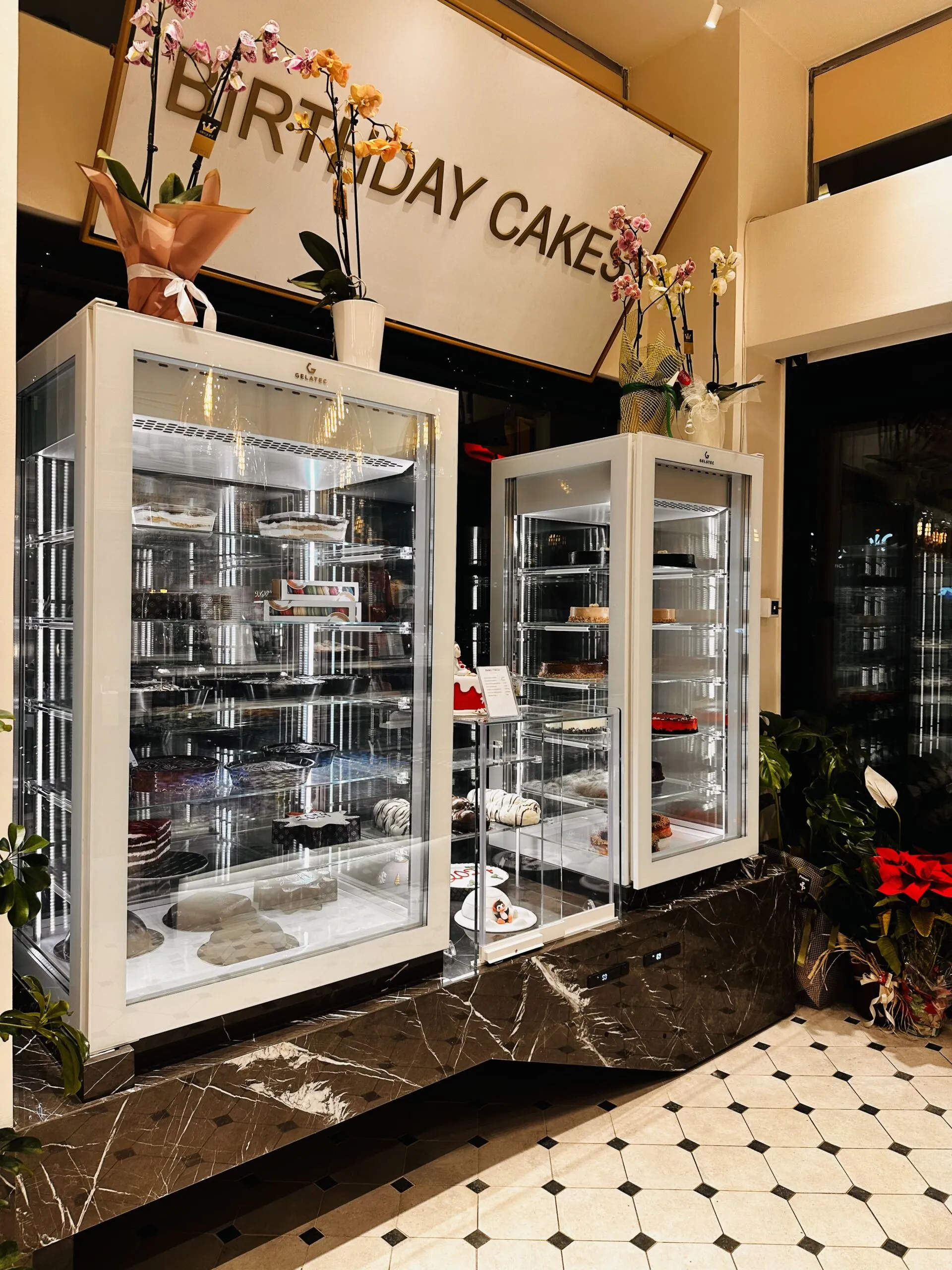 | GELATEC - Innovative Gelato Showcases